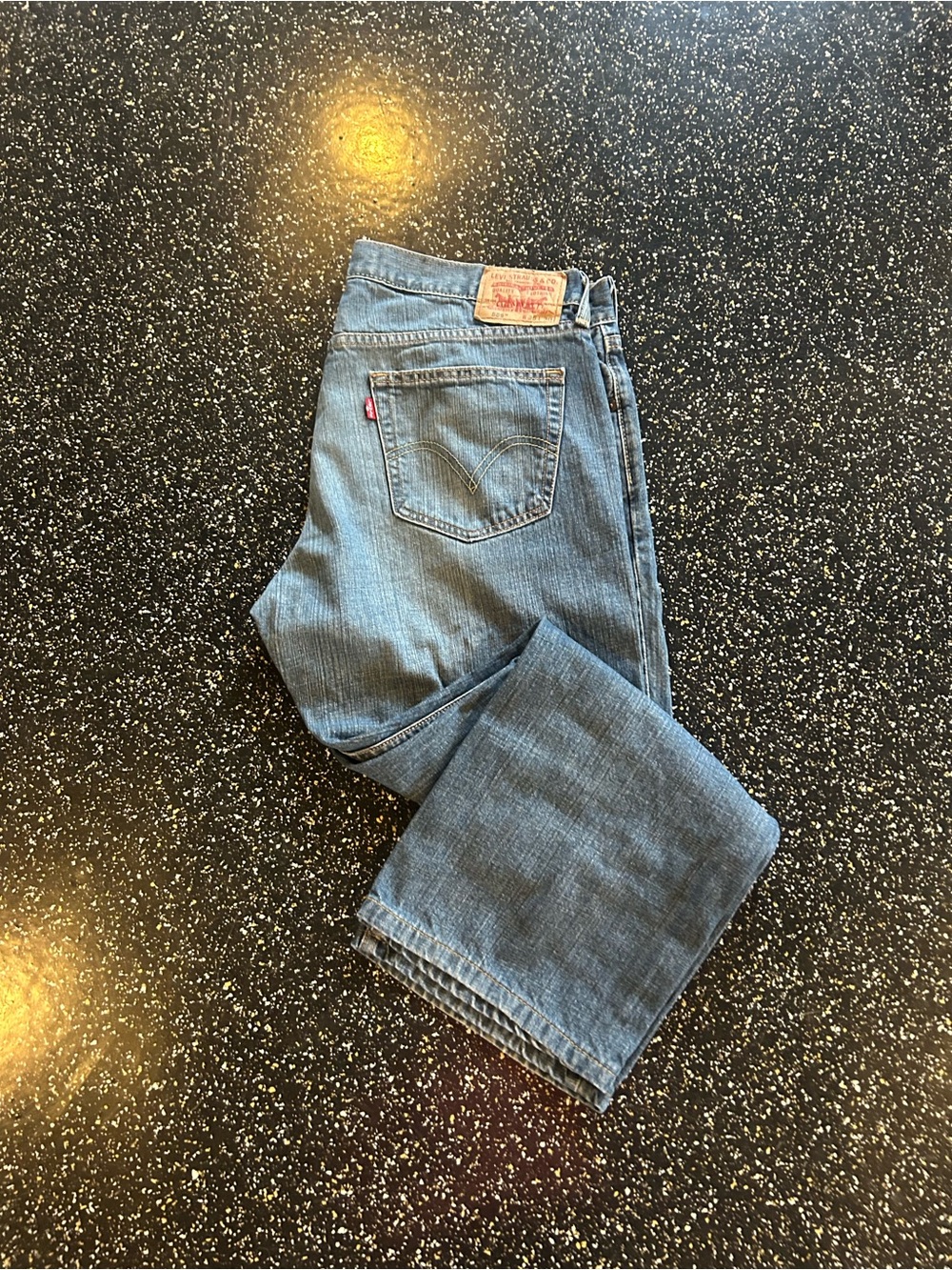 Levi's Men's Medium Blue Straight Jeans